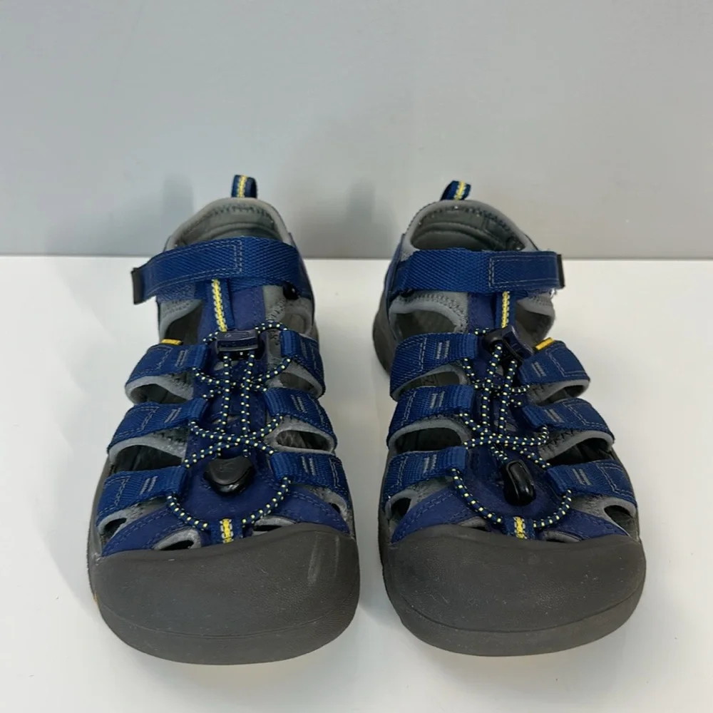 Keen Newport H2 Waterproof Hiking Sandals Size 7